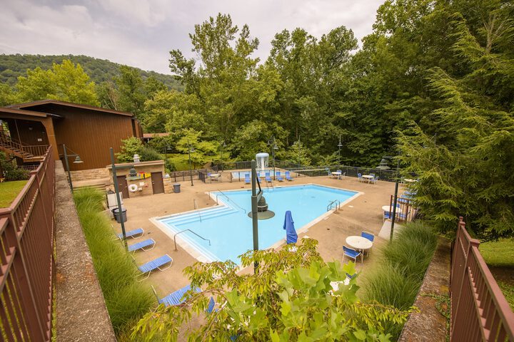 Pool 4 of 57