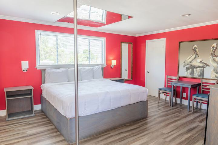 Room 15 of 54