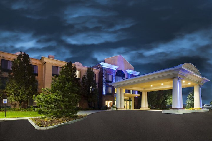 Hotel 3 of 71