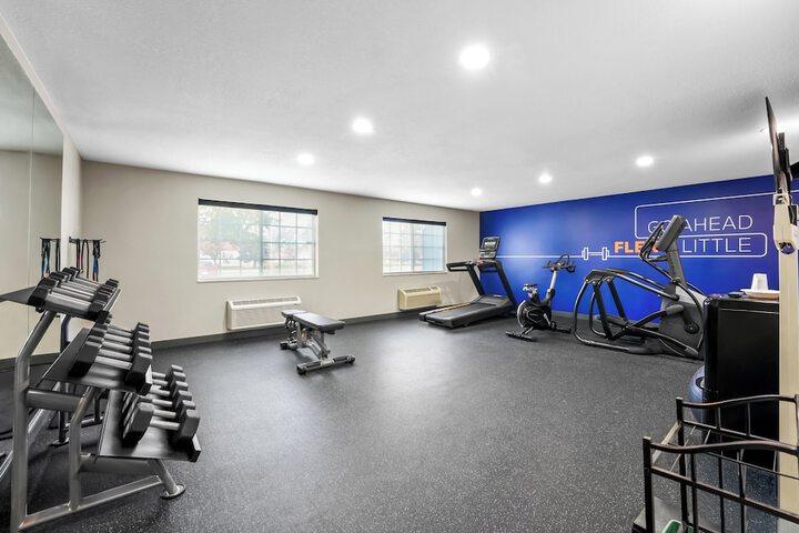 Holiday Inn Express Hotel & Suites Wabash by IHG