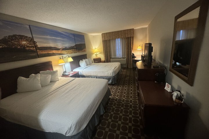 Room 13 of 23