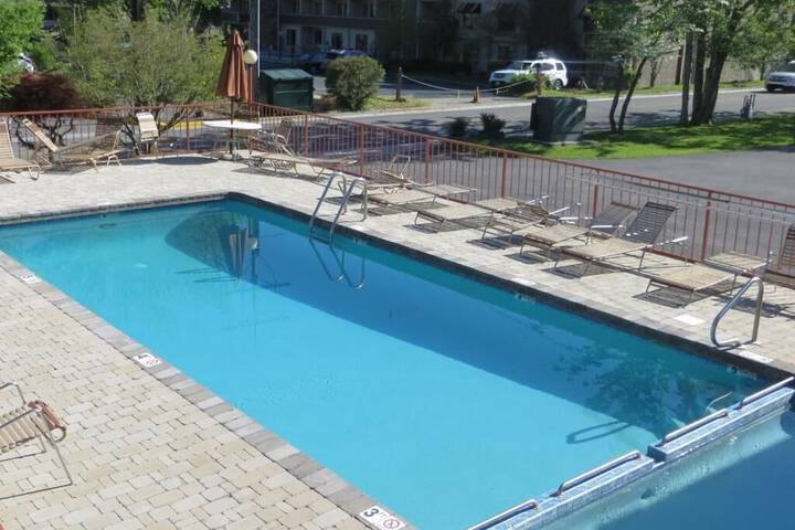 Pool 9 of 50