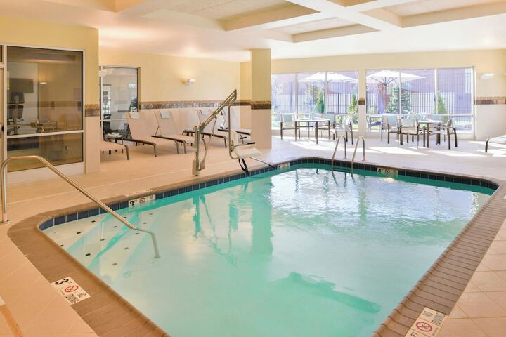 Courtyard by Marriott Columbus Grove City
