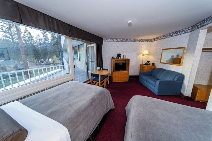 Room 40 of 67