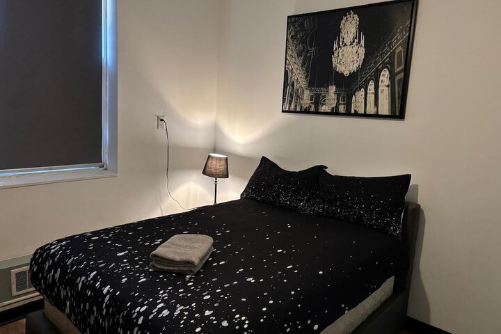 Room 9 of 39