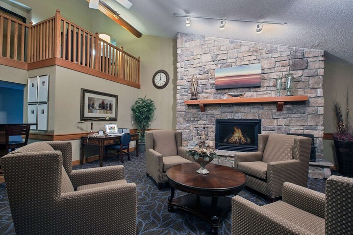 Hotel Interior 13 of 64