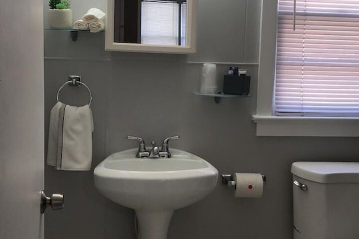 Reynolds House Inn & Motel