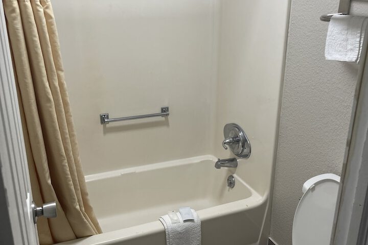 Room 21 of 26