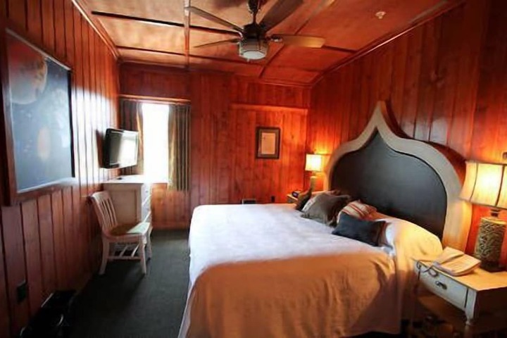 McMenamins Gearhart Hotel