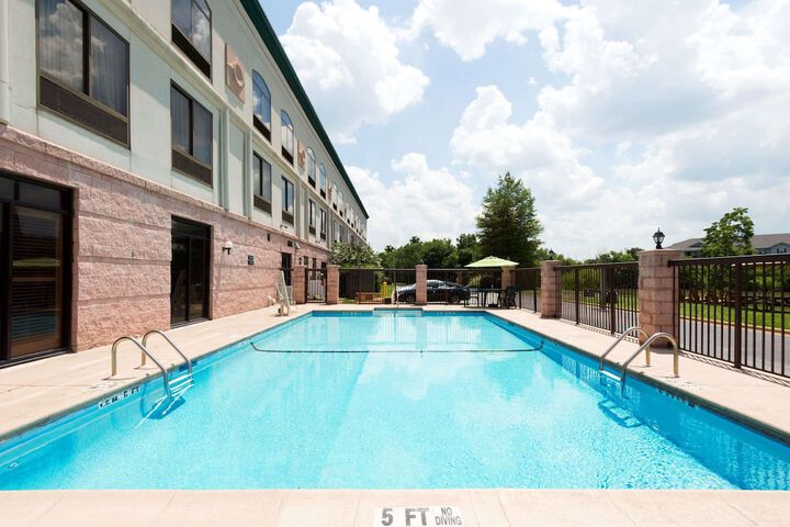 Pool 4 of 36