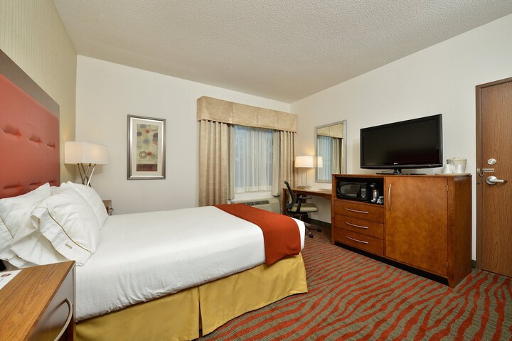 Room 22 of 50