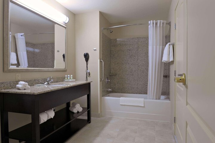 Country Inn & Suites by Radisson Beckley, WV