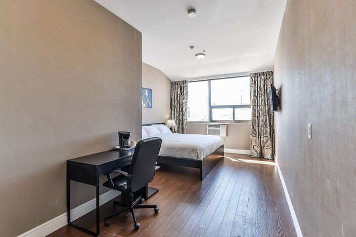 Room 34 of 39
