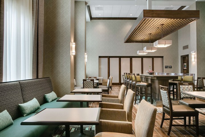 Hampton Inn & Suites Mason City