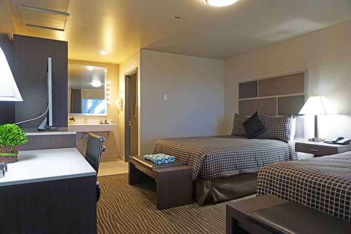 Room 25 of 37