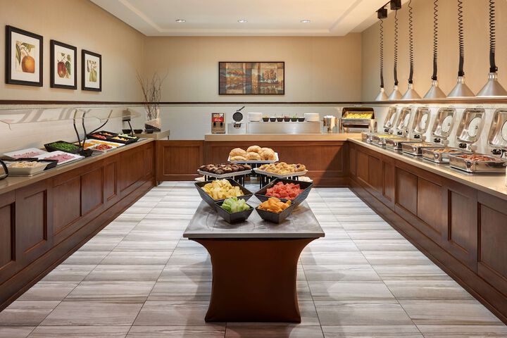 Dining 69 of 75
