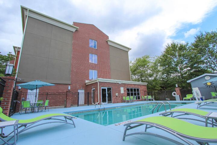 Pool 6 of 41