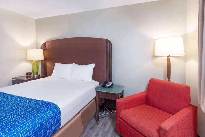 Travelodge by Wyndham Lovell / Bighorns