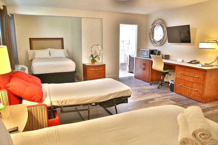 Room 22 of 25