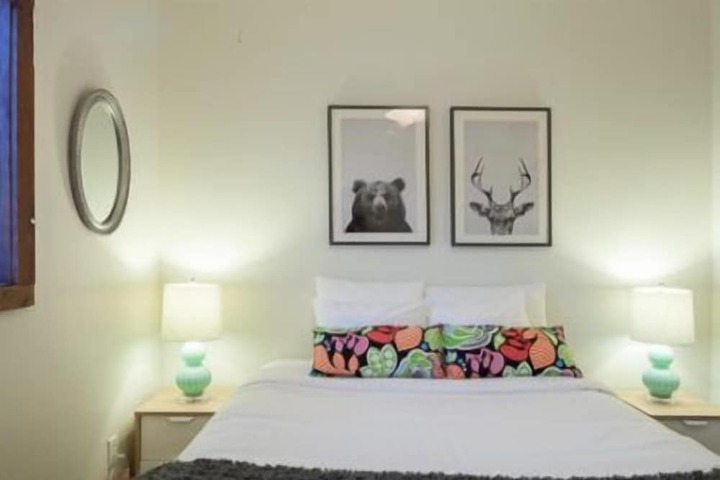 Room 27 of 80