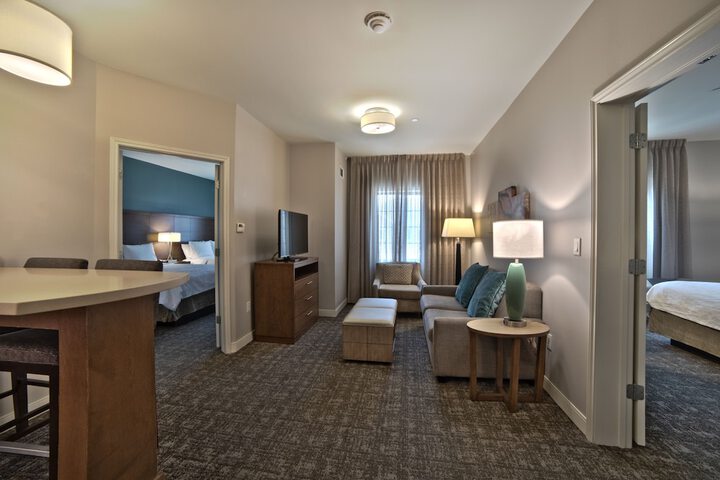 Staybridge Suites Houston - Humble Beltway 8 E by IHG