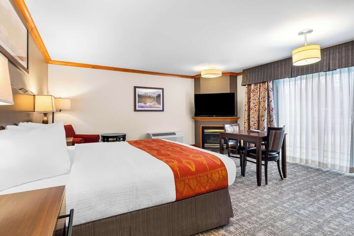 Best Western Rocky Mountain Lodge