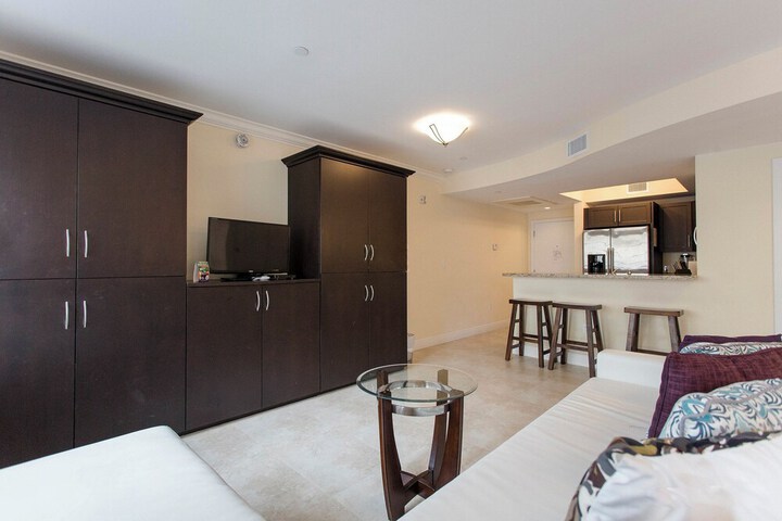 Room 35 of 128