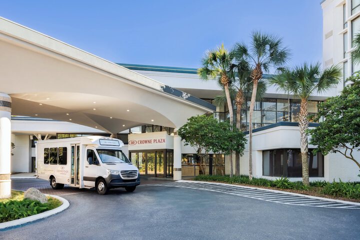 Hotel 4 of 81