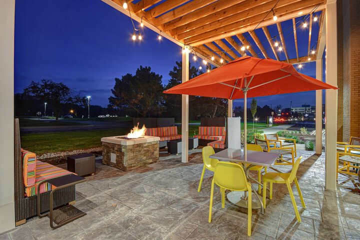 Terrace/Patio 32 of 34