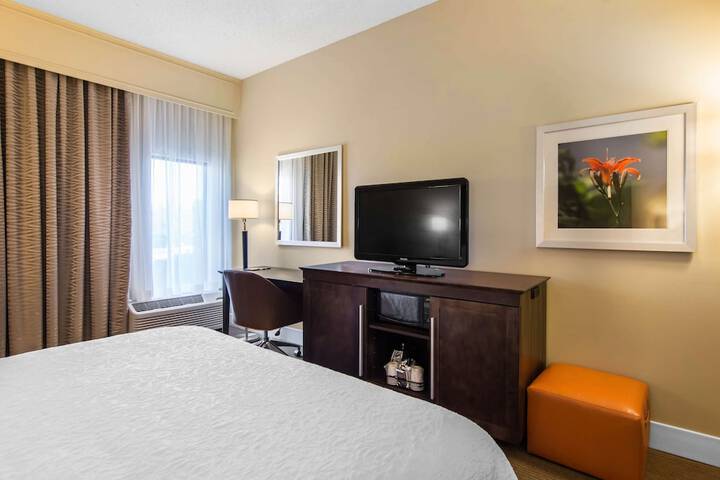 Room 42 of 67
