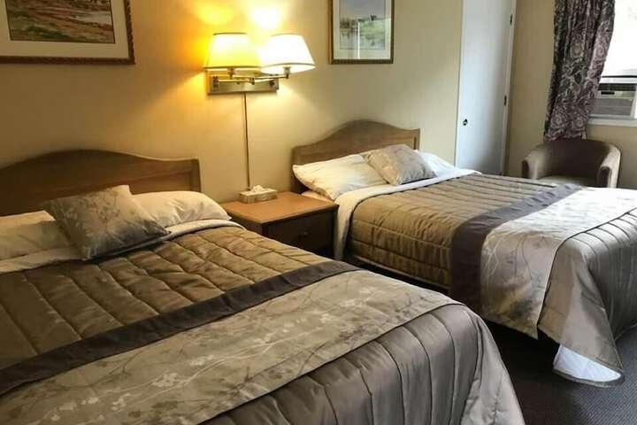 Coastal Inn Kingfisher