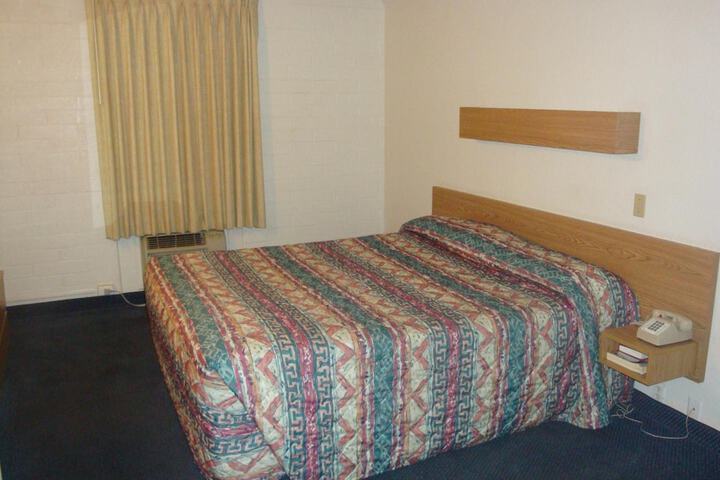 Room 28 of 41