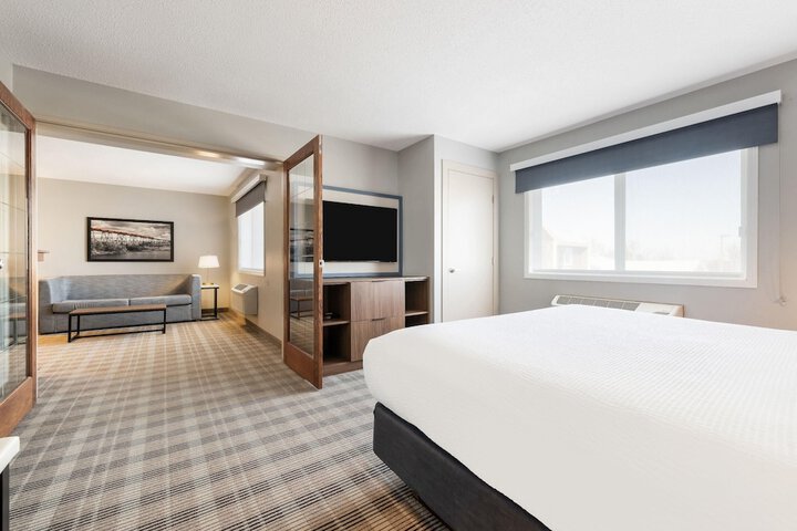 AmericInn by Wyndham Valley City - Conference Center