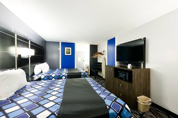 Room 16 of 35