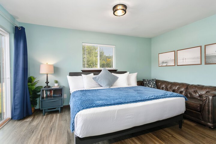 Breakwater Resort
