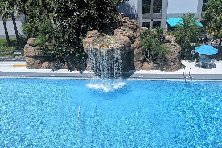 Pool 11 of 73