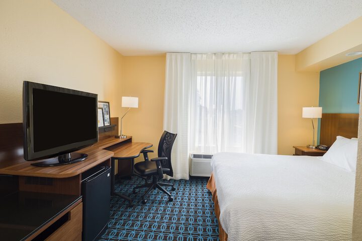 Room 15 of 25
