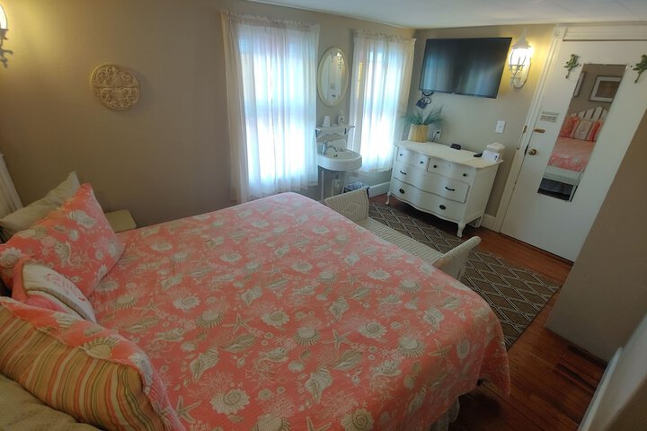 Island Guest House B & B