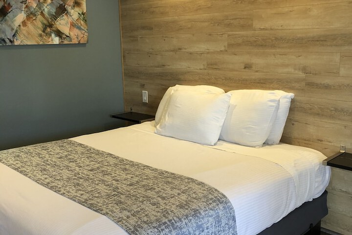 Room 113 of 115