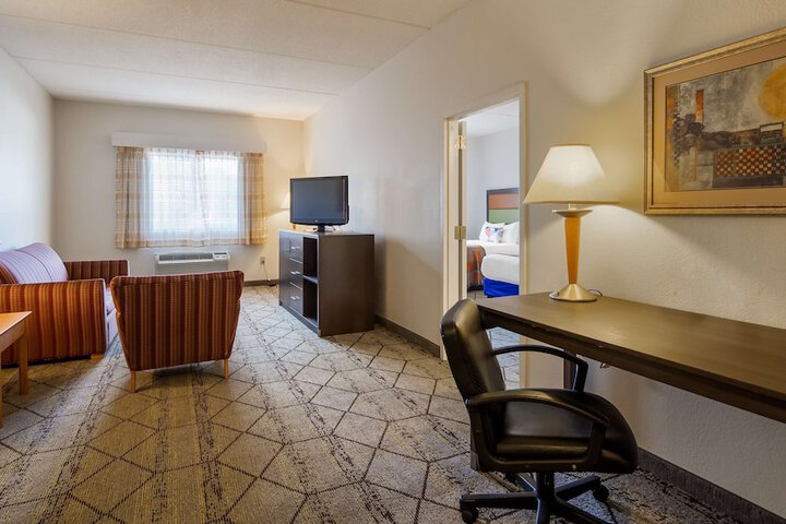 Room 12 of 20