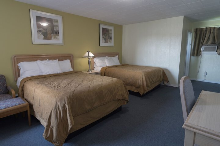 Room 7 of 24
