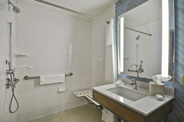 Room 44 of 68