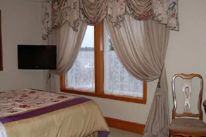 The Mansion Inn