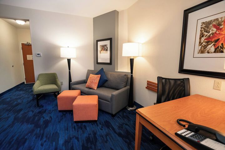 Room 18 of 48