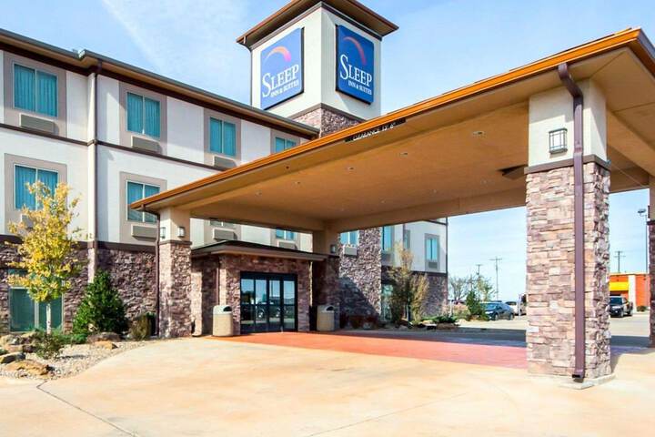 Hotel 2 of 50