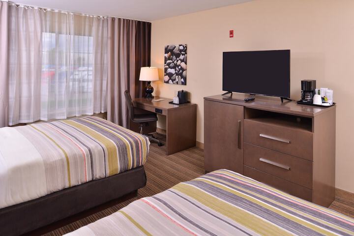 Country Inn & Suites by Radisson Omaha Airport, IA