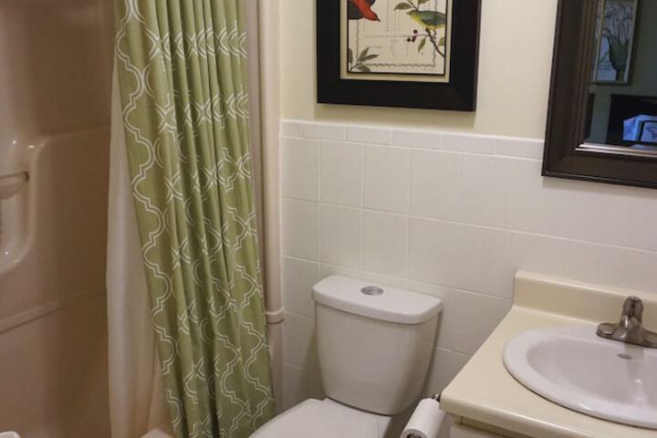 Room 18 of 37