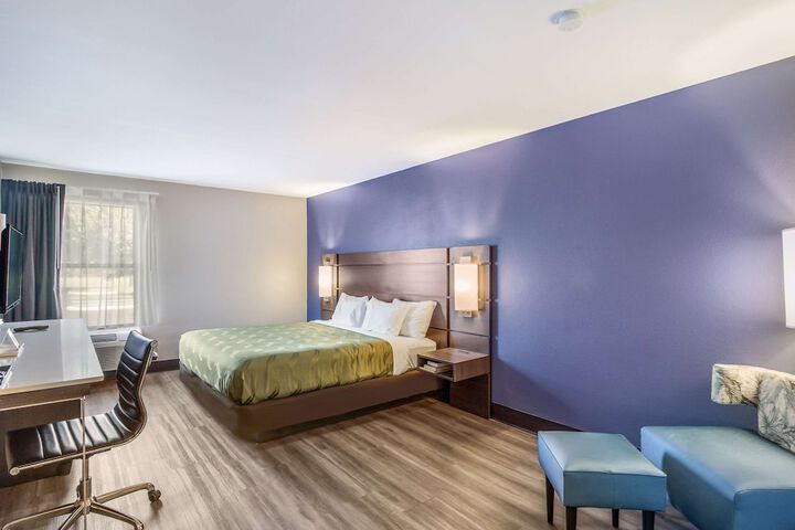Room 14 of 33