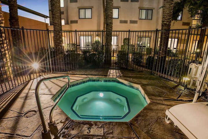 Pool 11 of 36
