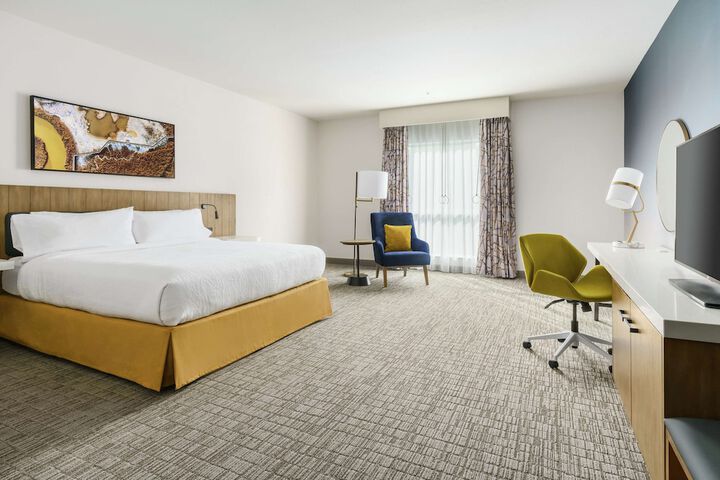 Room 27 of 49
